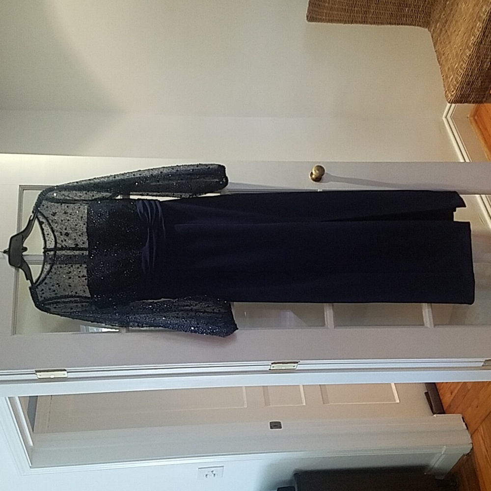 JS Collections Formal Gown Size 4